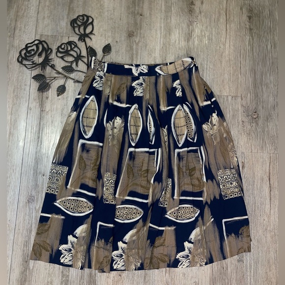 Worthington Dresses & Skirts - Vintage Worthington Print Mid Length Skirt Size 18W adjustable